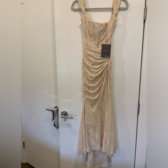 House of CB Cesca Maci Lace Dress Vintage Cream - Picture 4 of 6